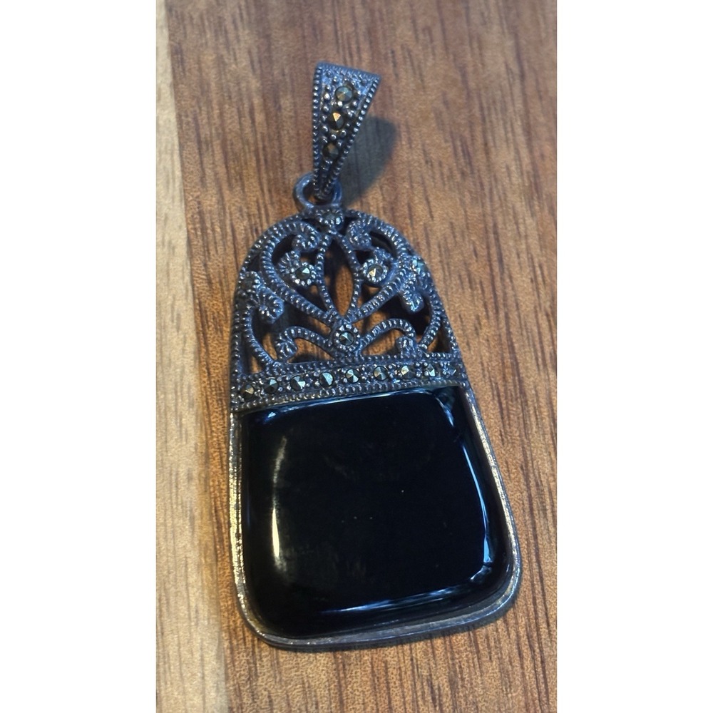 925 Sterling Silver Vintage Real Black Onyx & Marcasite Floral Oxidized Pendant
